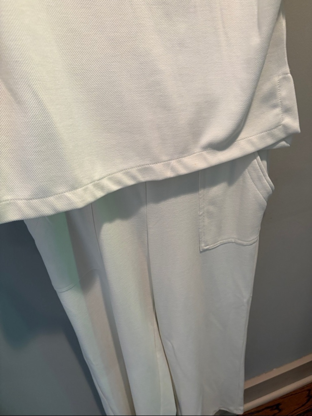 Ivory 2 Piece set - Picture 4 of 13